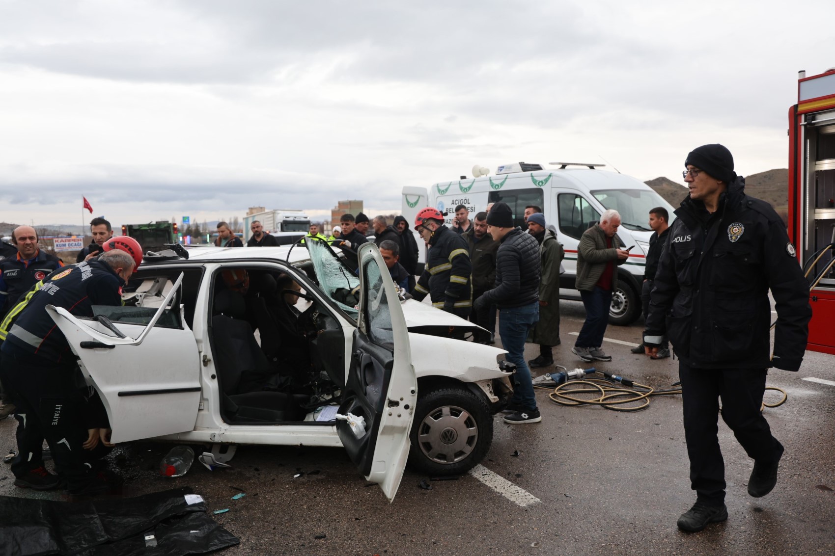 Kazada eşi ve 2 çocuğunu kaybeden anneden acı haber