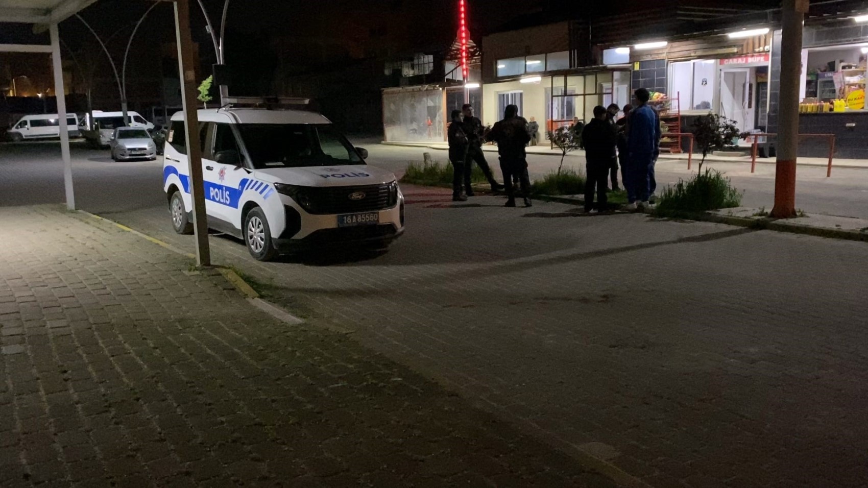 Aşk üçgeni bıçaklı kavgaya dönüştü