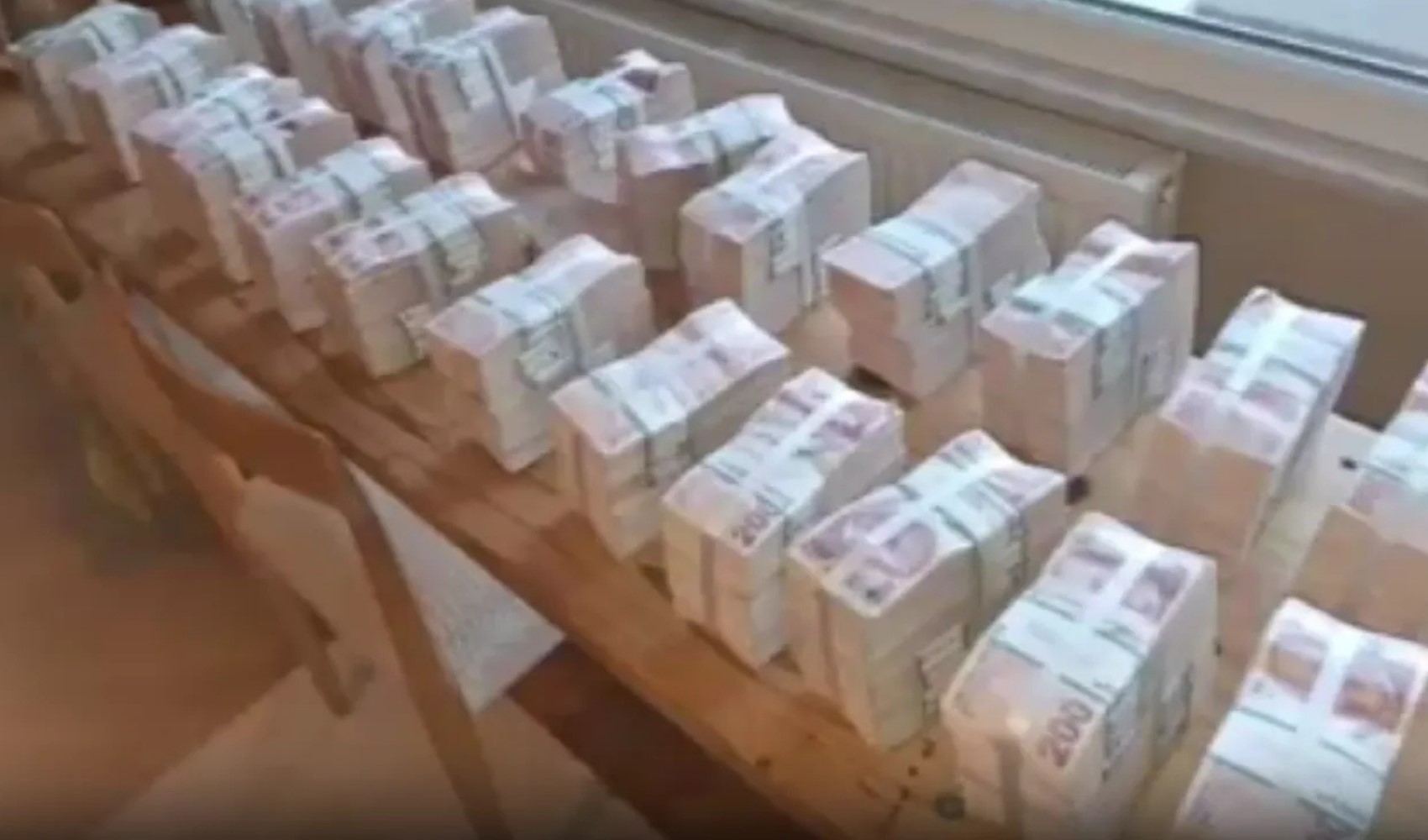 Üsküdar'daki 'balya balya para' görüntülerinin aslı farklı çıktı!