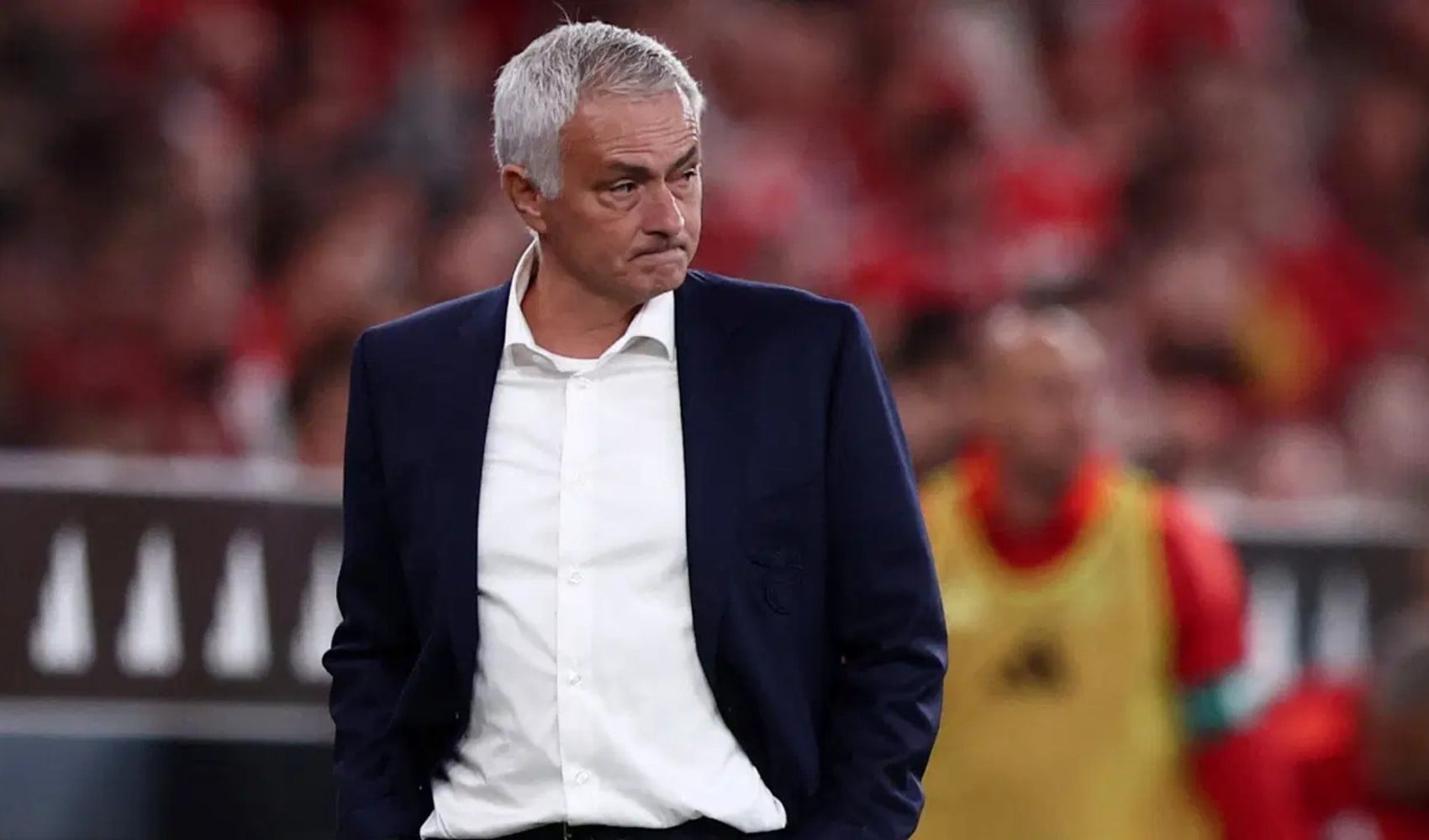 Mourinho'nun Benfica'daki koltuğu sallanıyor
