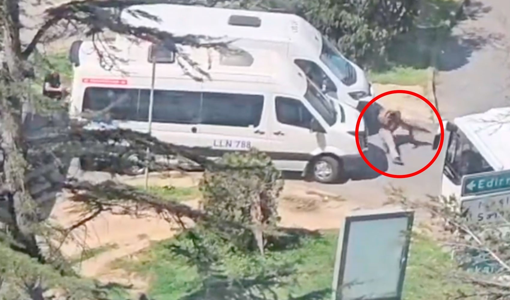 İsrail Konsolosluğu önündeki terör saldırısında yeni görüntüler: Polis böyle etkisiz hale getirdi