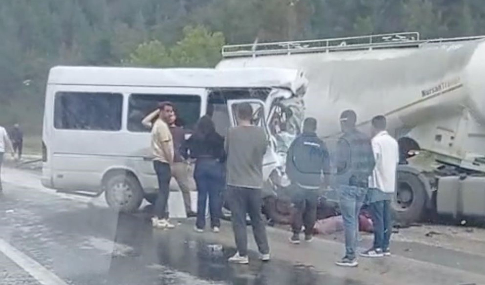 Isparta-Antalya karayolunda feci kaza: 7 ölü