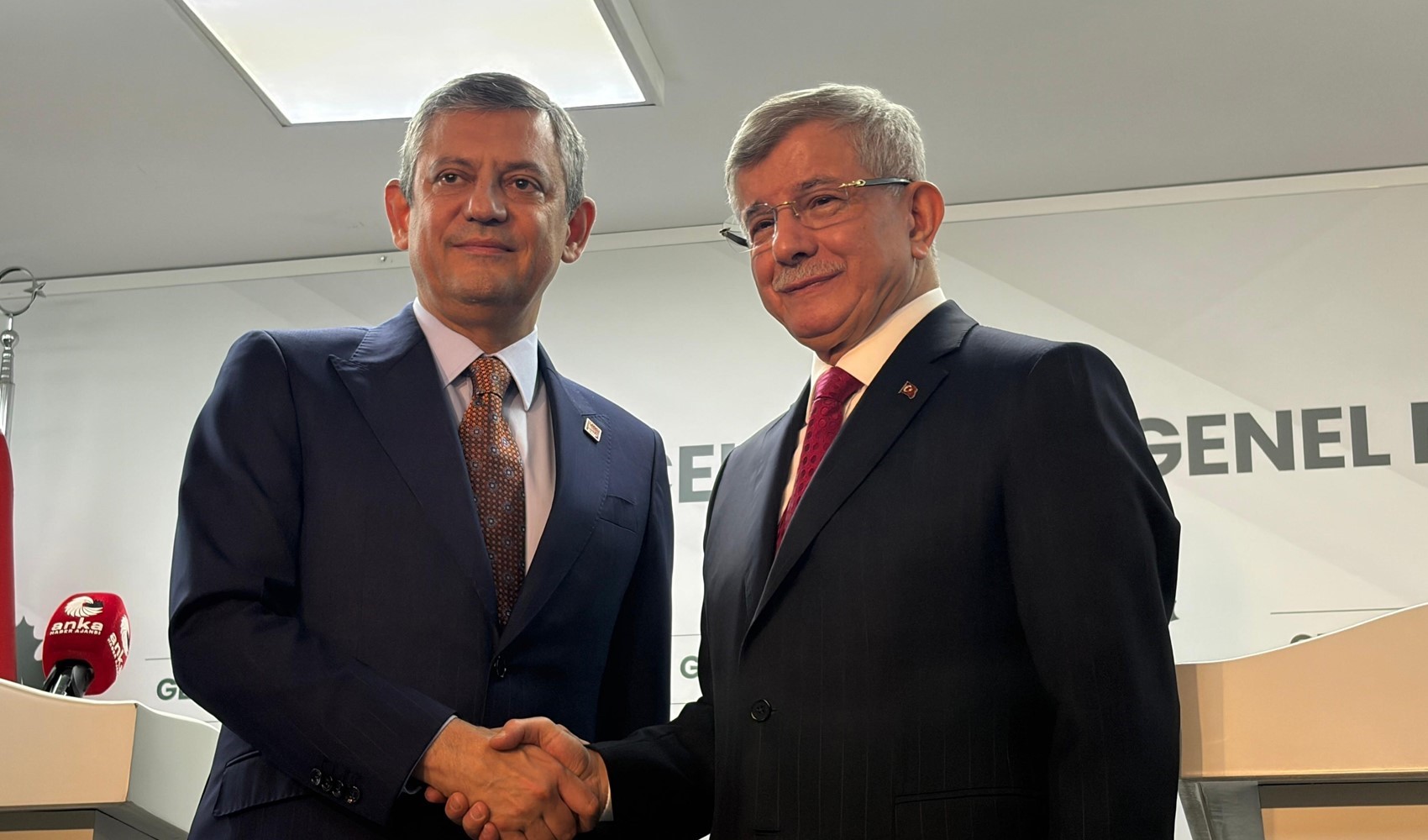 Davutoğlu'nun Başbakanlığı döneminde çok kritik bir süreç yaşandı