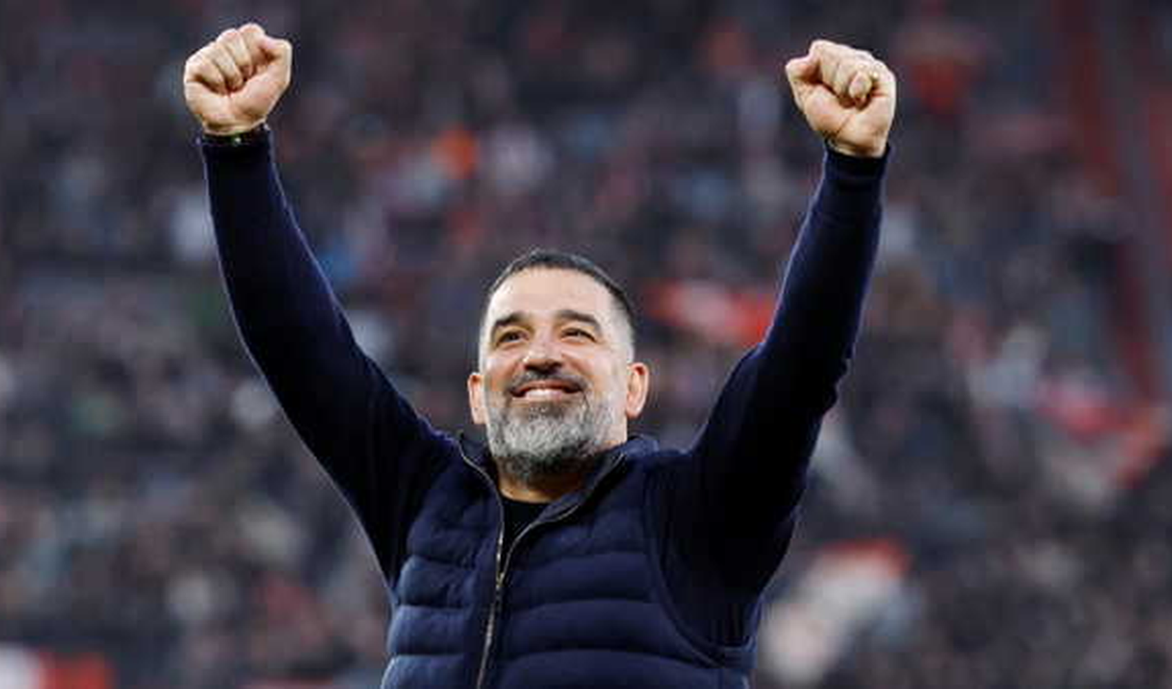 Arda Turan Ukrayna'da mutlu sona ulaştı
