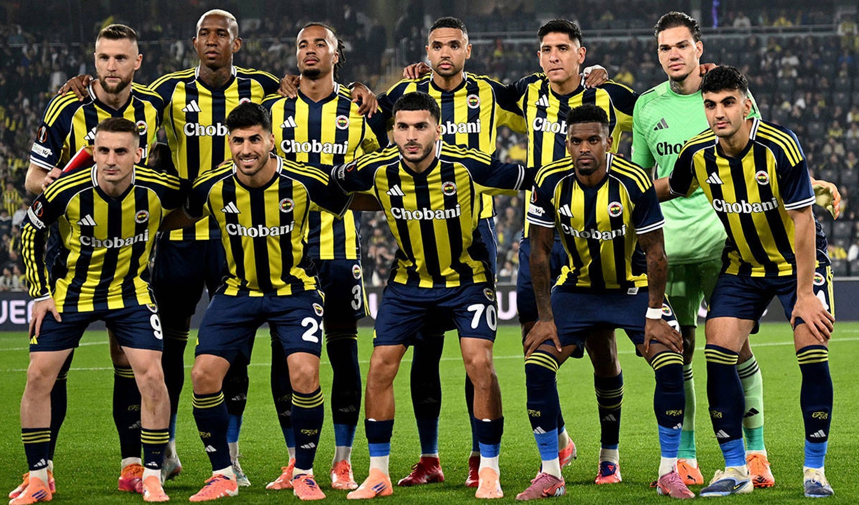 Fenerbahçe'de 8 isimle yollar ayrılıyor