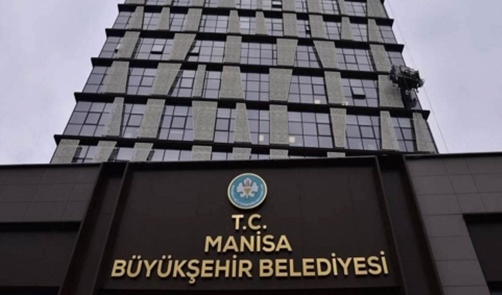 Manisa Büyükşehir Belediyesi başkan danışmanı Demirhan Gözaçan gözaltında