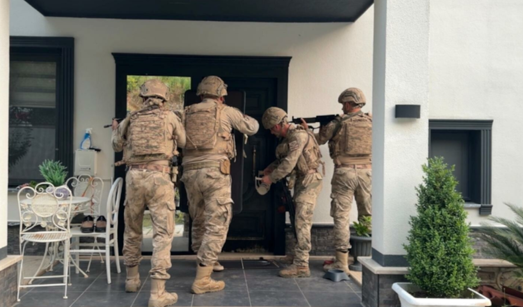 Daltonlar çetesine operasyon
