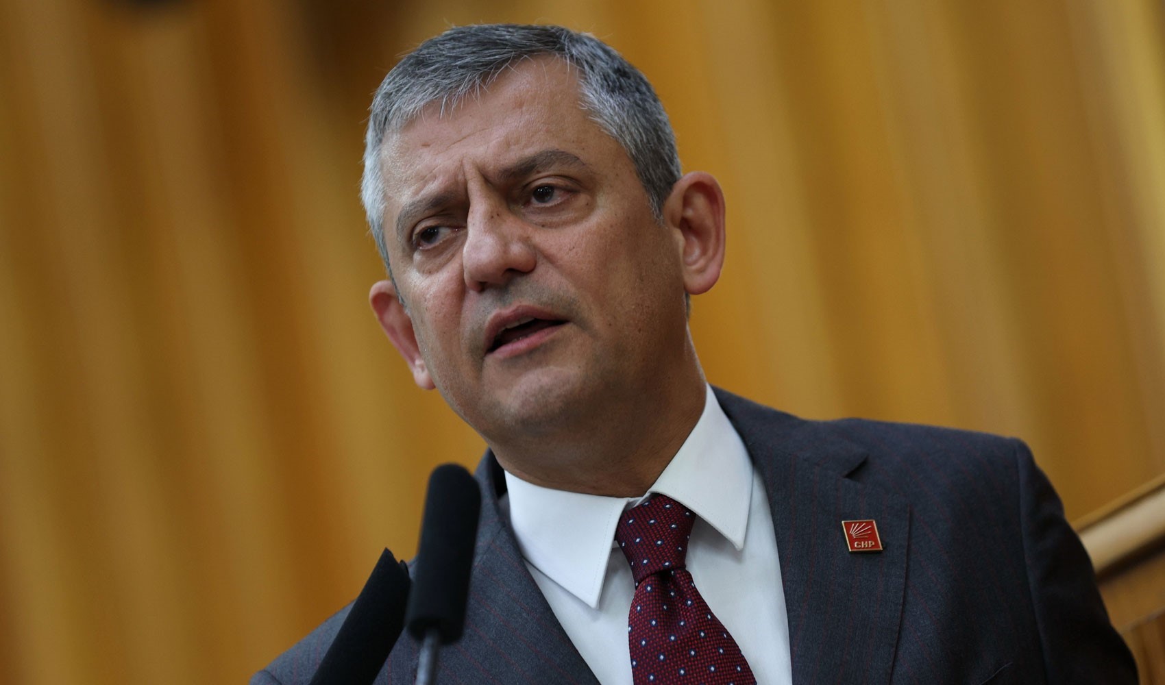 Özgür Özel, AKP'li isimden gelen mesajı ilk kez paylaştı! Çok konuşulacak Akın Gürlek iddiası...