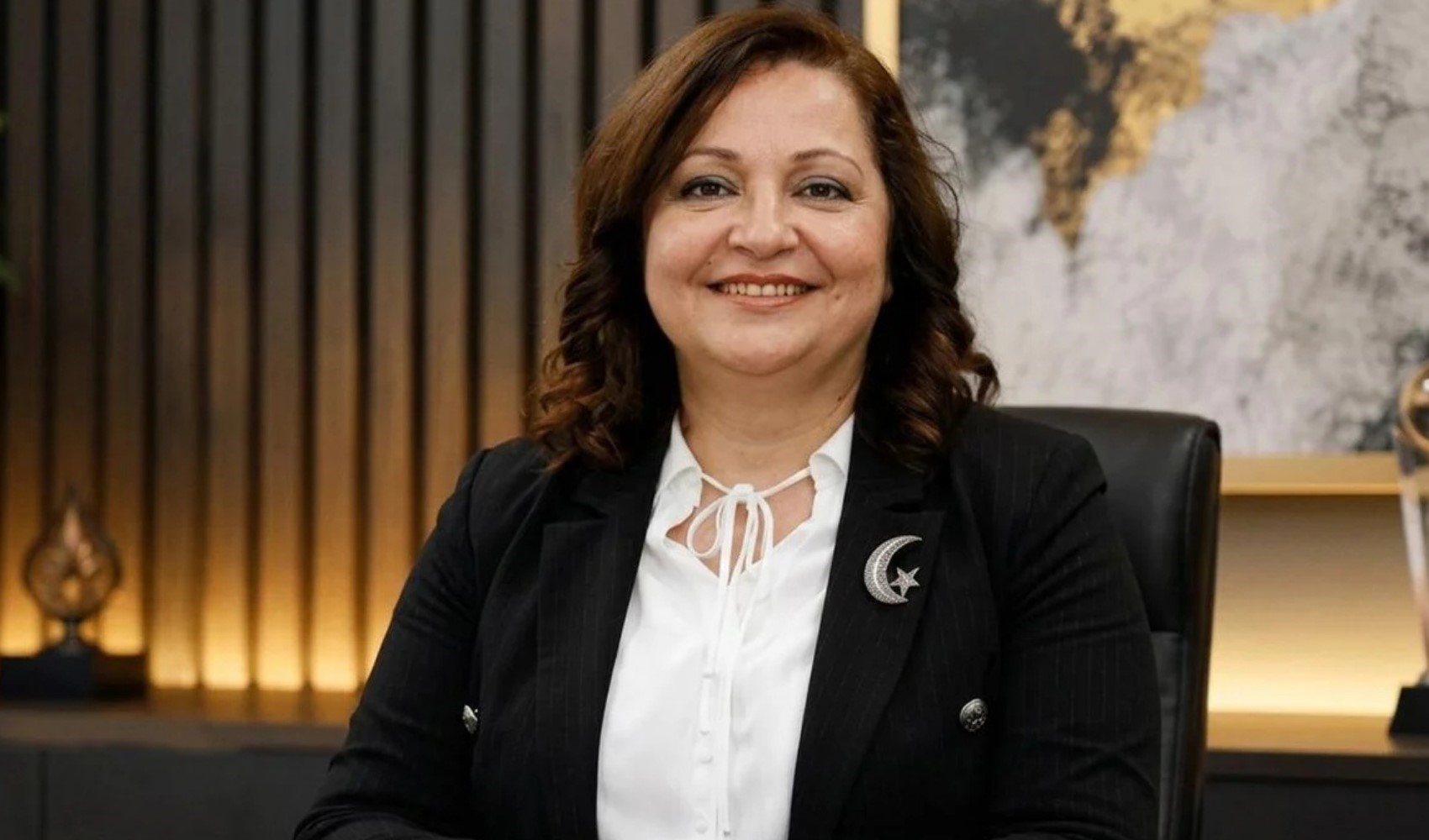 Burcu Köksal AKP'ye geçişi sonrası ilk kez sokağa çıktı: Koruma detayı