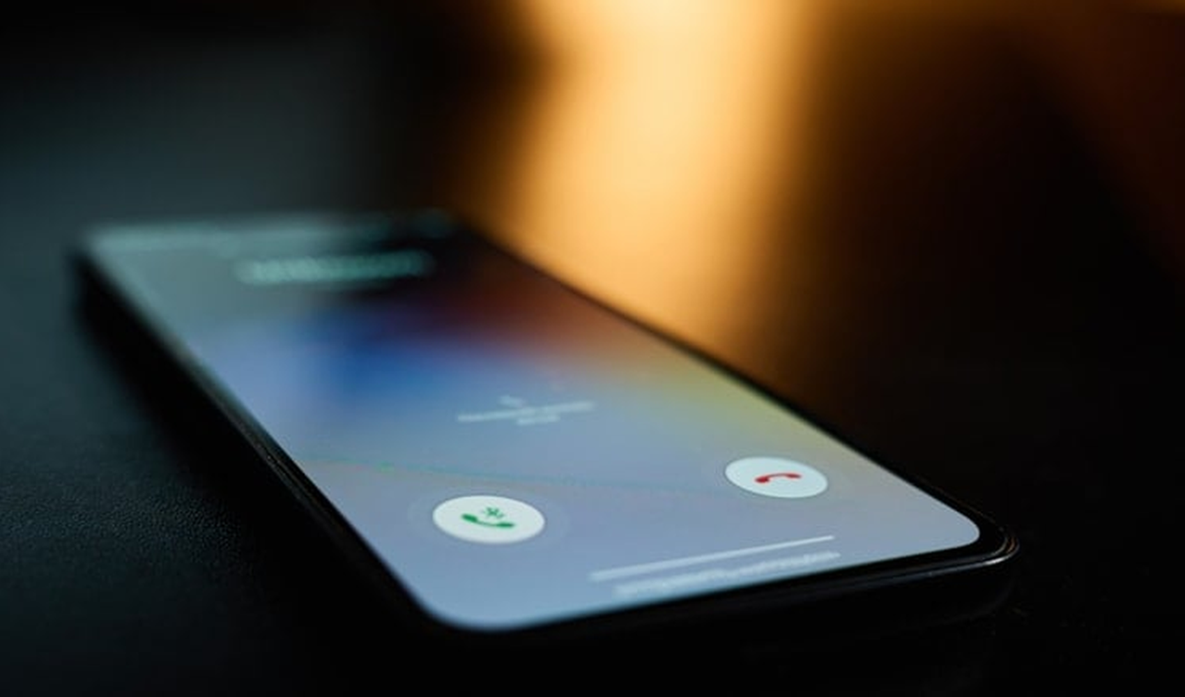 Dubai’de özel telefon numarası açık artırmada dudak uçuklatan fiyata satıldı