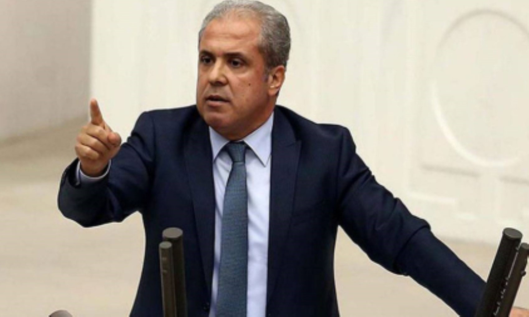 Eski defterler yeniden açıldı: 'Rasim Ozan bana bir kazık attı'