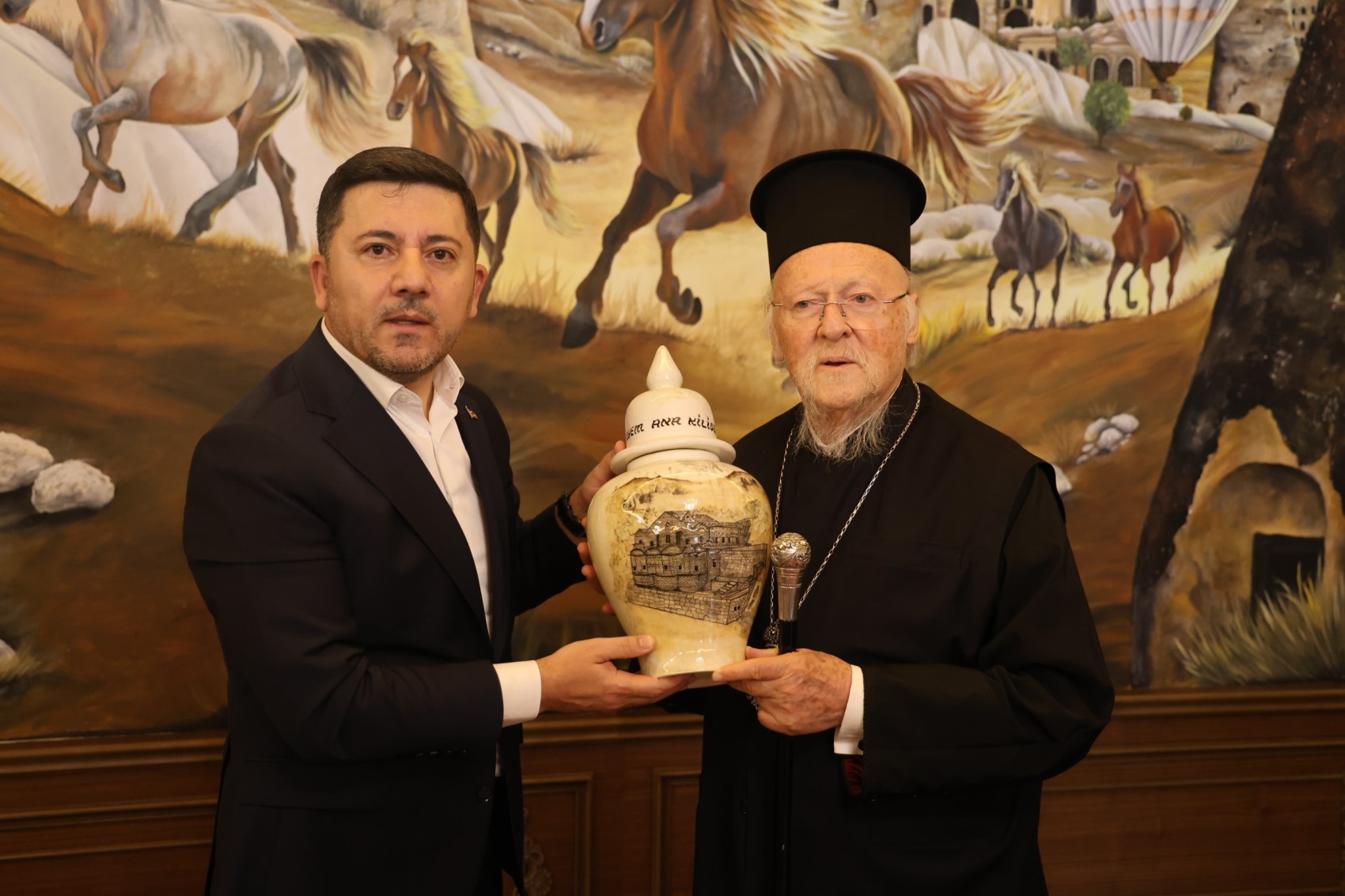 Fener Rum Patriği Bartholomeos Nevşehir'de bir dizi ziyaret gerçekleştirdi: Vali ve Belediye Başkanı ile buluştu