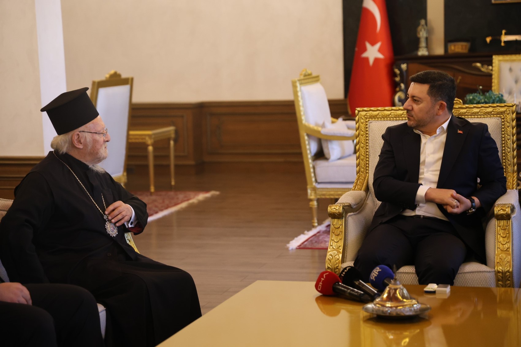 Fener Rum Patriği Bartholomeos Nevşehir'de bir dizi ziyaret gerçekleştirdi: Vali ve Belediye Başkanı ile buluştu