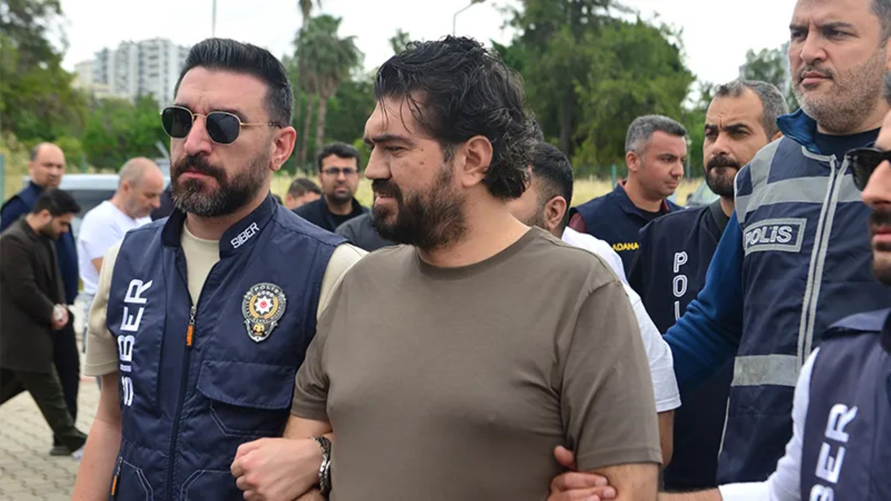 244 sayfalık ifadeden servet listesi çıktı: ROK’un mal varlığı gündem oldu