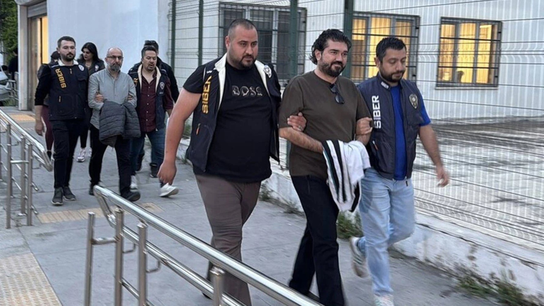 244 sayfalık ifadeden servet listesi çıktı: ROK’un mal varlığı gündem oldu