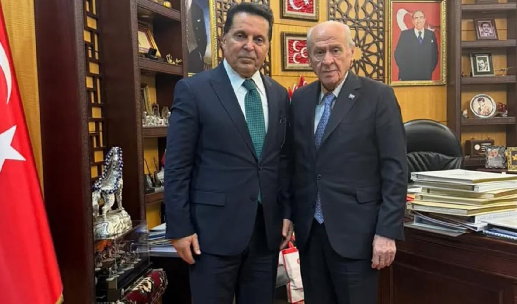 Ahmet Özer'den dikkat çeken Bahçeli ve Öcalan çıkışı