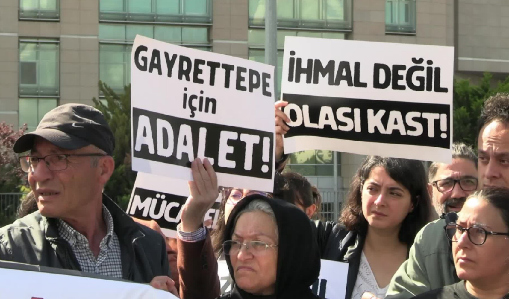 Gayrettepe yangın faciasında ailelerden bilirkişi raporuna tepki: 