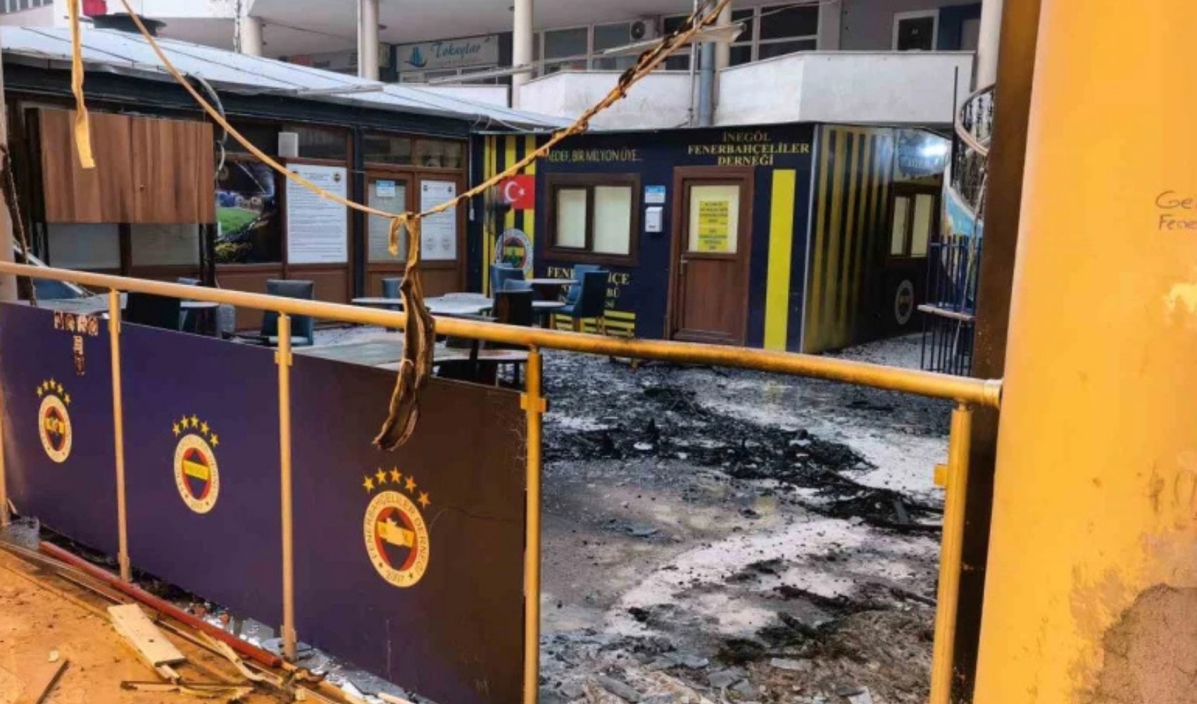 Fenerbahçe Dernek binasını yakan çocukların ifadesi ortaya çıktı: 'Galatasaraylıyım, Fenerbahçe'yi sevmiyorum'