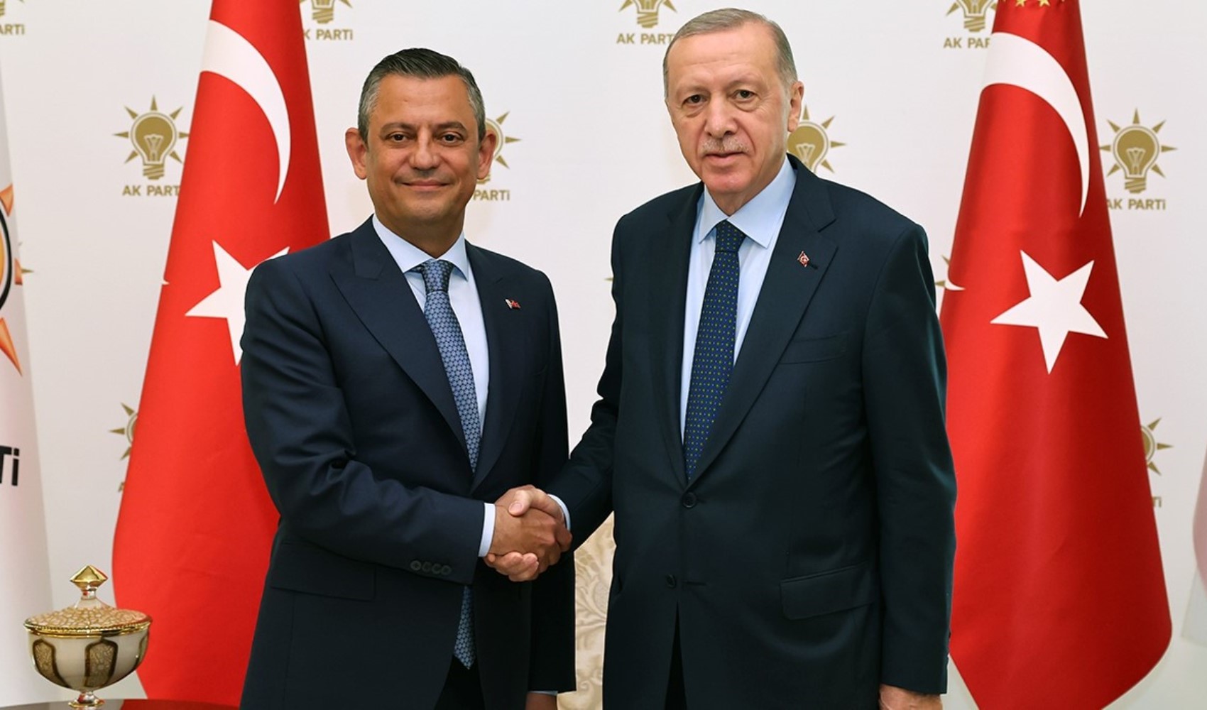 Demokrasilerde muhalefet en az iktidar kadar mesuliyet sahibidir