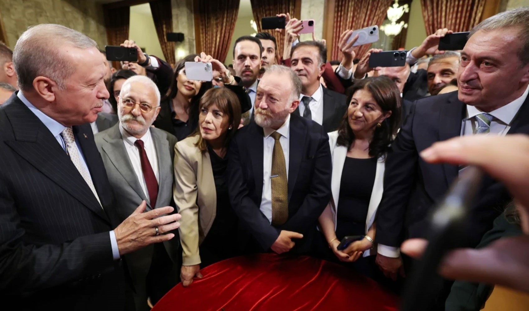 AKP kulislerinden sızdı: Açılım sürecindeki 'yasal düzenlemeler' için tarih verildi