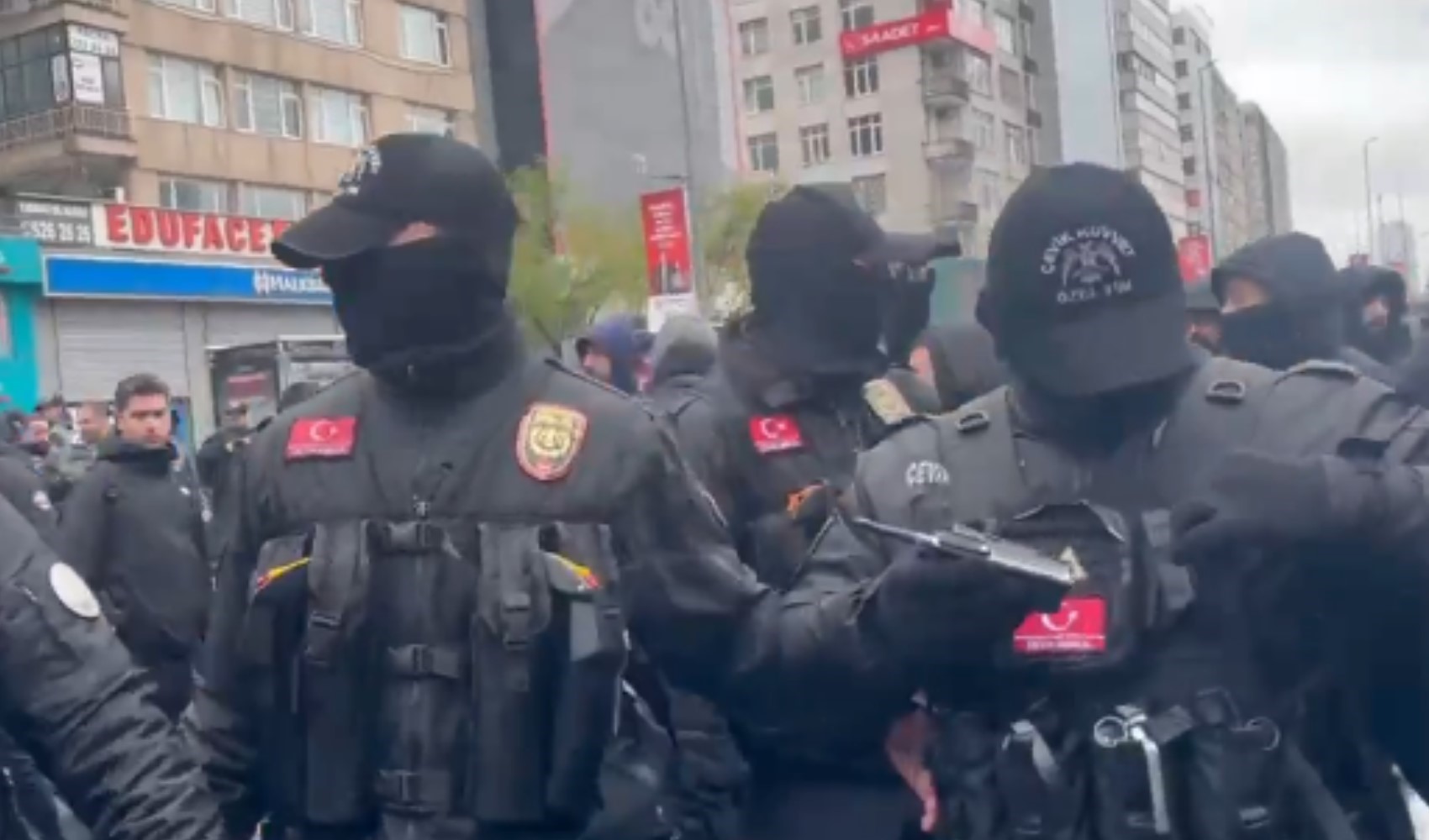 1 Mayıs gösterilerinde dikkat çeken detay