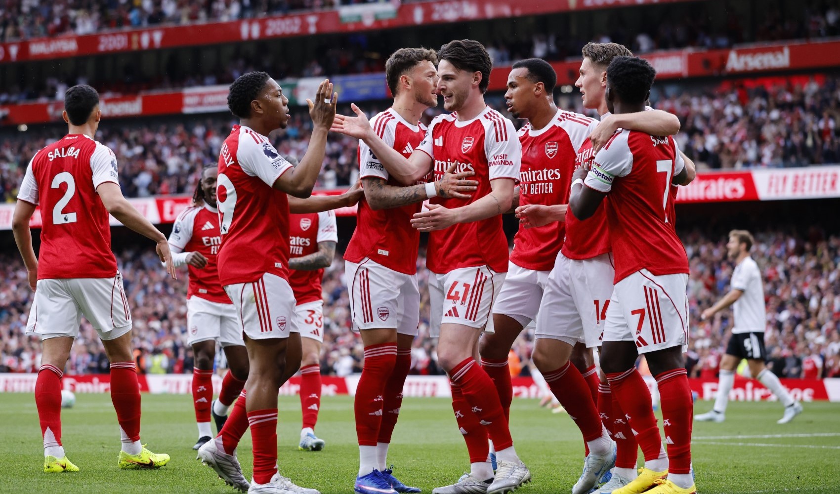 Premier Lig’de 22 yıl aradan sonra şampiyon Arsenal