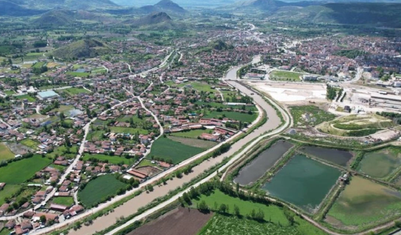 Baraj taşma noktasına geldi: 15 mahalle ve 7 köy için tahliye kararı