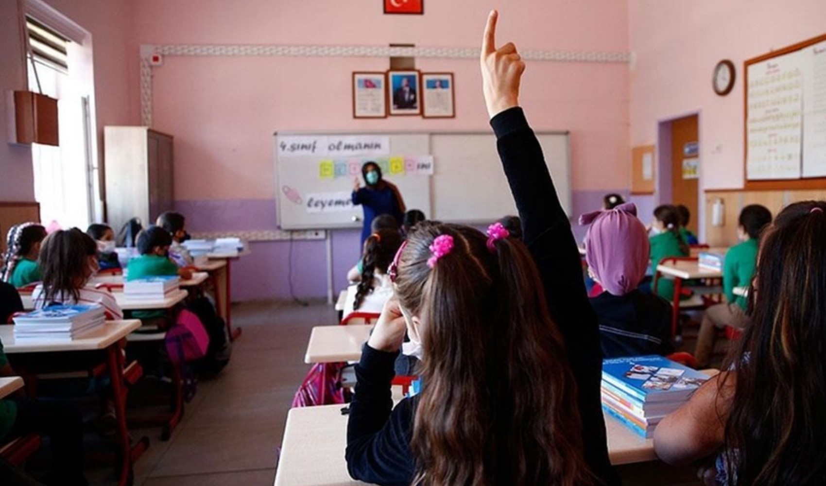 CHP'li vekilden Bakan Yusuf Tekin'e çıkış:  'Bir neslin geleceği kararıyor'