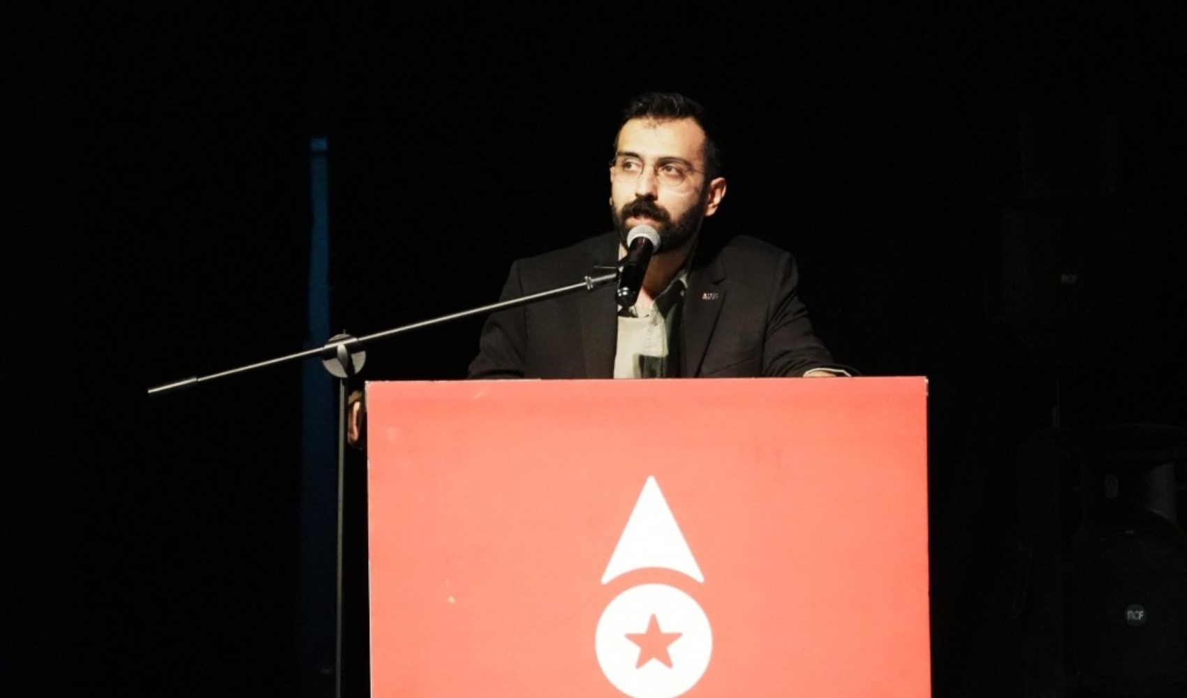 Devrim Partisi: 'Açıkça 'yargı darbesi' anlamına gelmektedir'