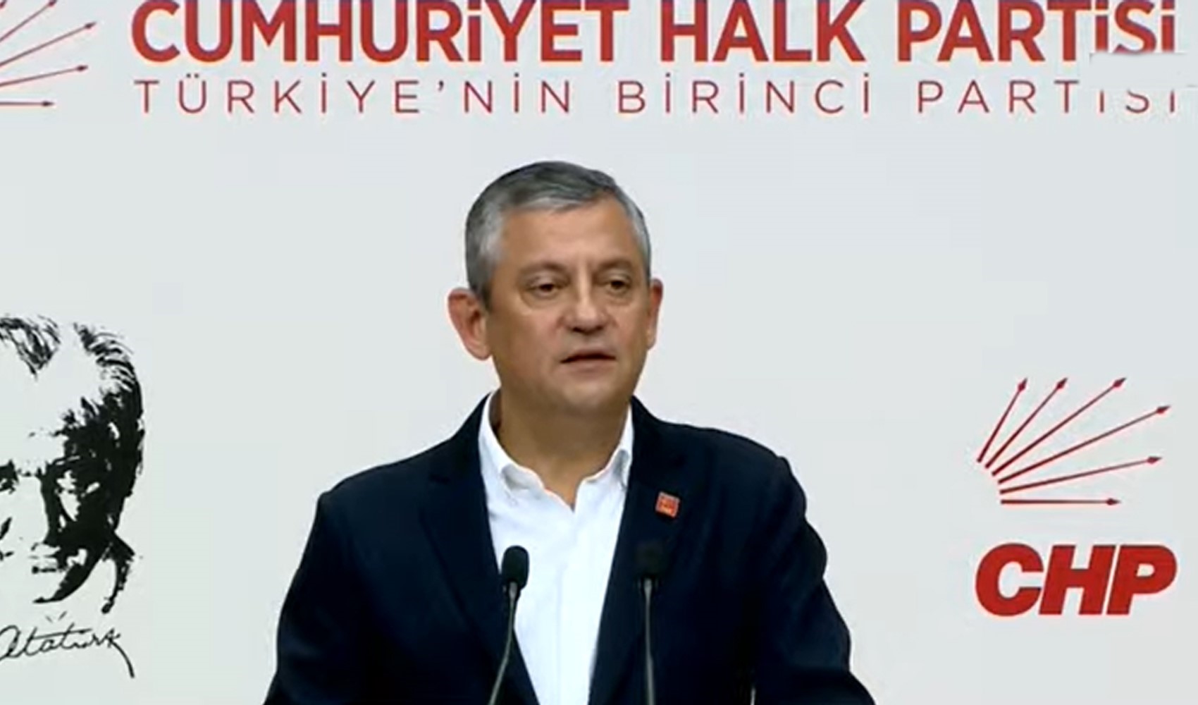Özgür Özel'den MYK toplantısı ardından yol haritası açıklaması