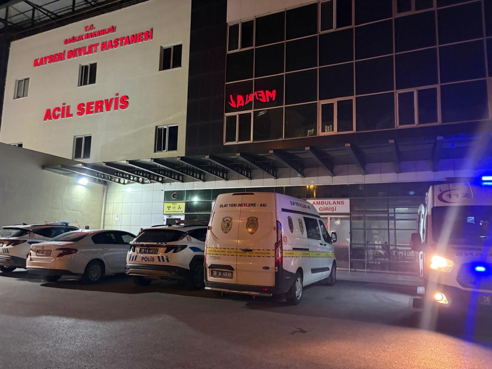 Kayınbaba kızıyla boşanma aşamasındaki damadını vurdu