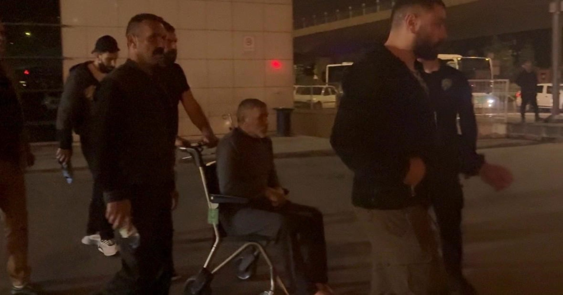 Kayınbaba kızıyla boşanma aşamasındaki damadını vurdu