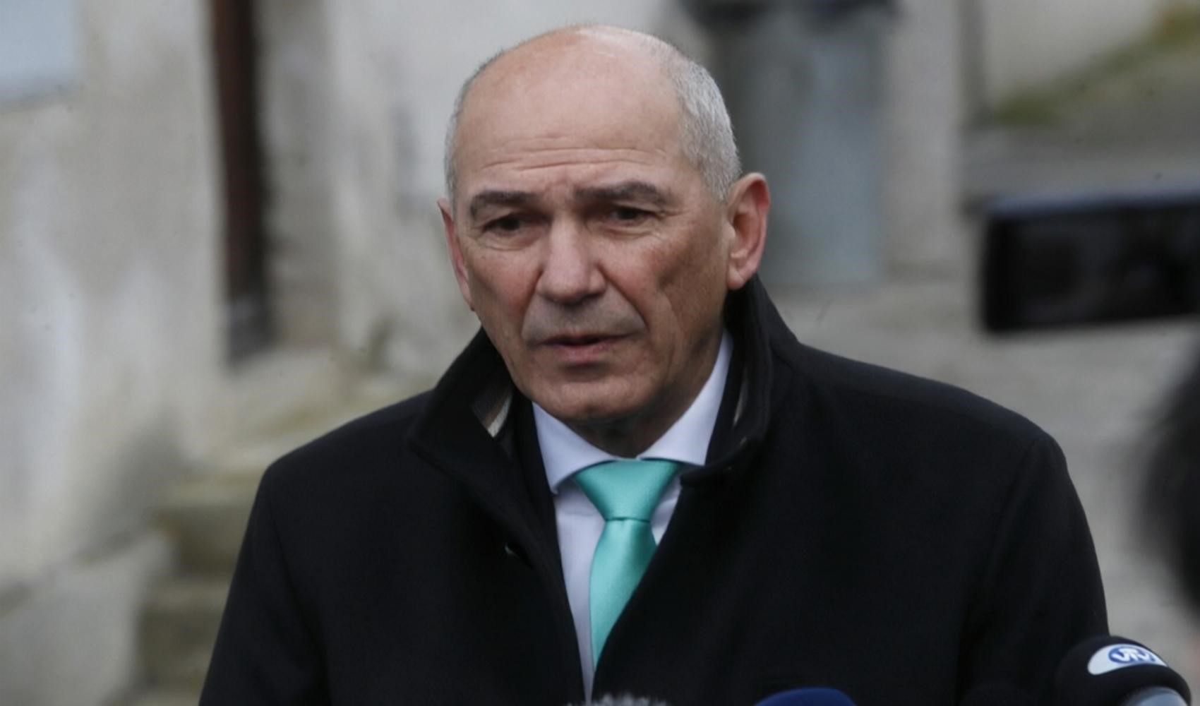 Slovenya'da aşırı sağcı Jansa başbakan seçildi