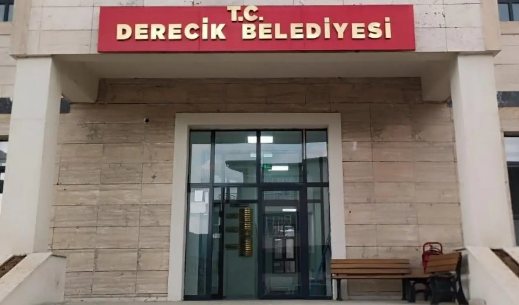 Bir belediye daha AKP’ye geçti