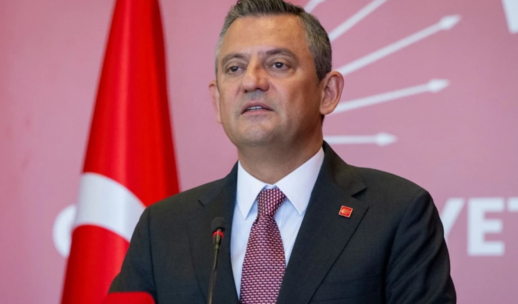 Özgür Özel'in Parti Meclisi üyeleriyle toplantısından 'kurultay' talebi çıktı