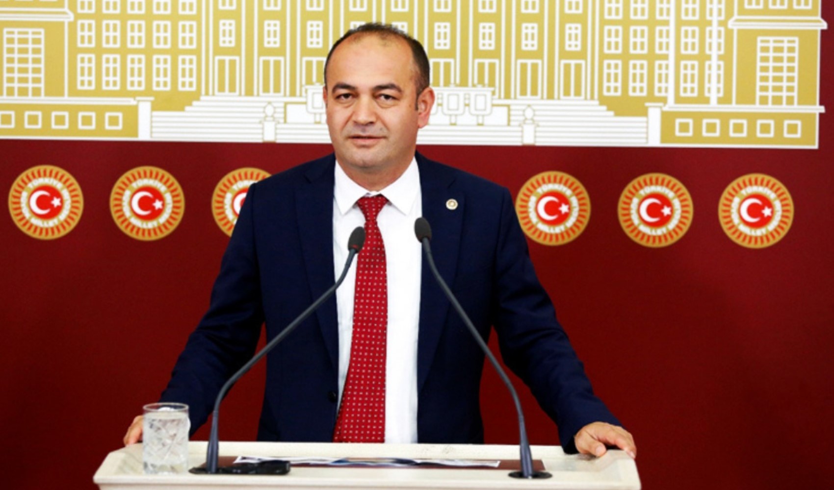 CHP'li Özgür Karabat'tan Barış Yarkadaş'ın iddialarına yanıt: 
