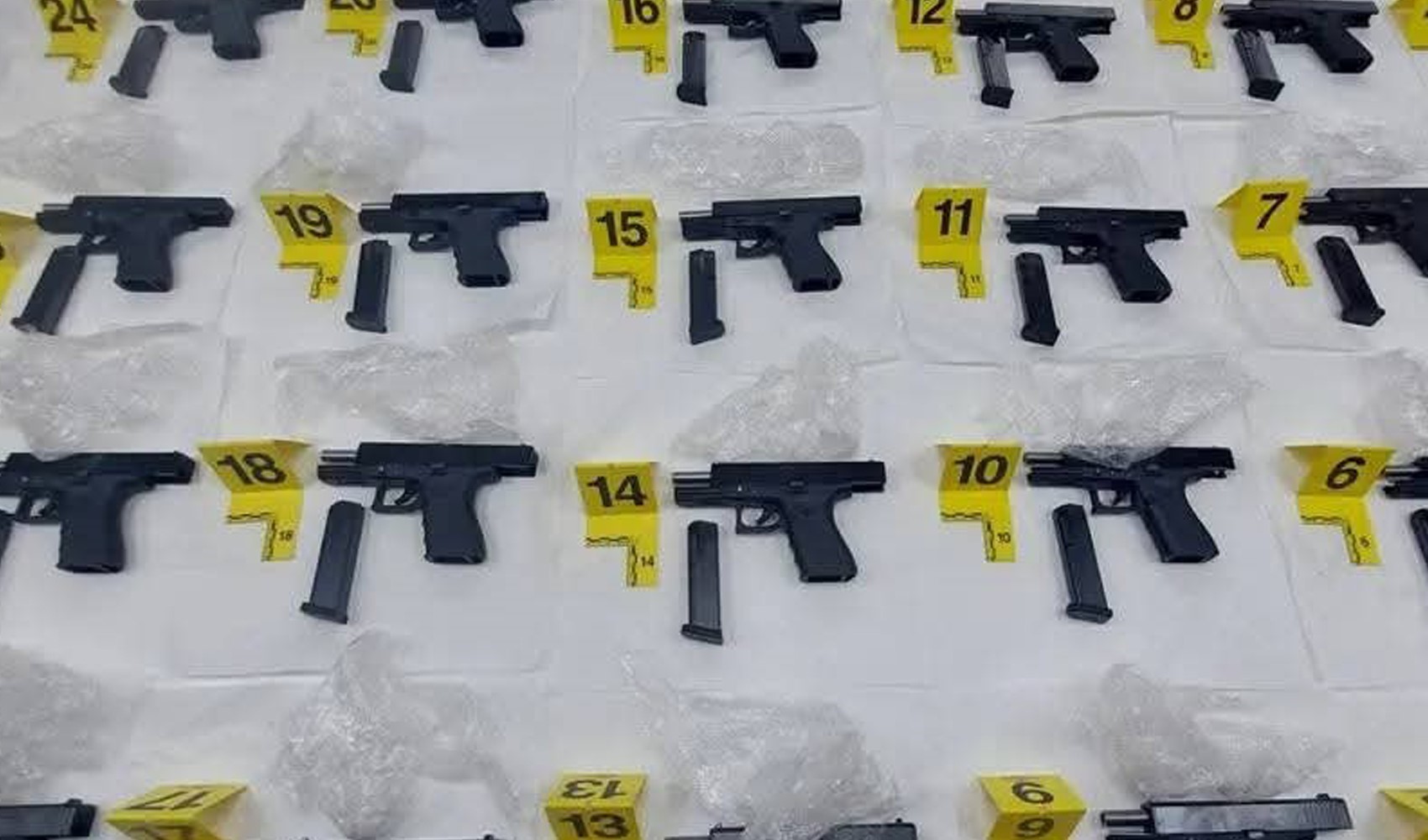 Yunanistan'da 'hayalet silah' operasyonu