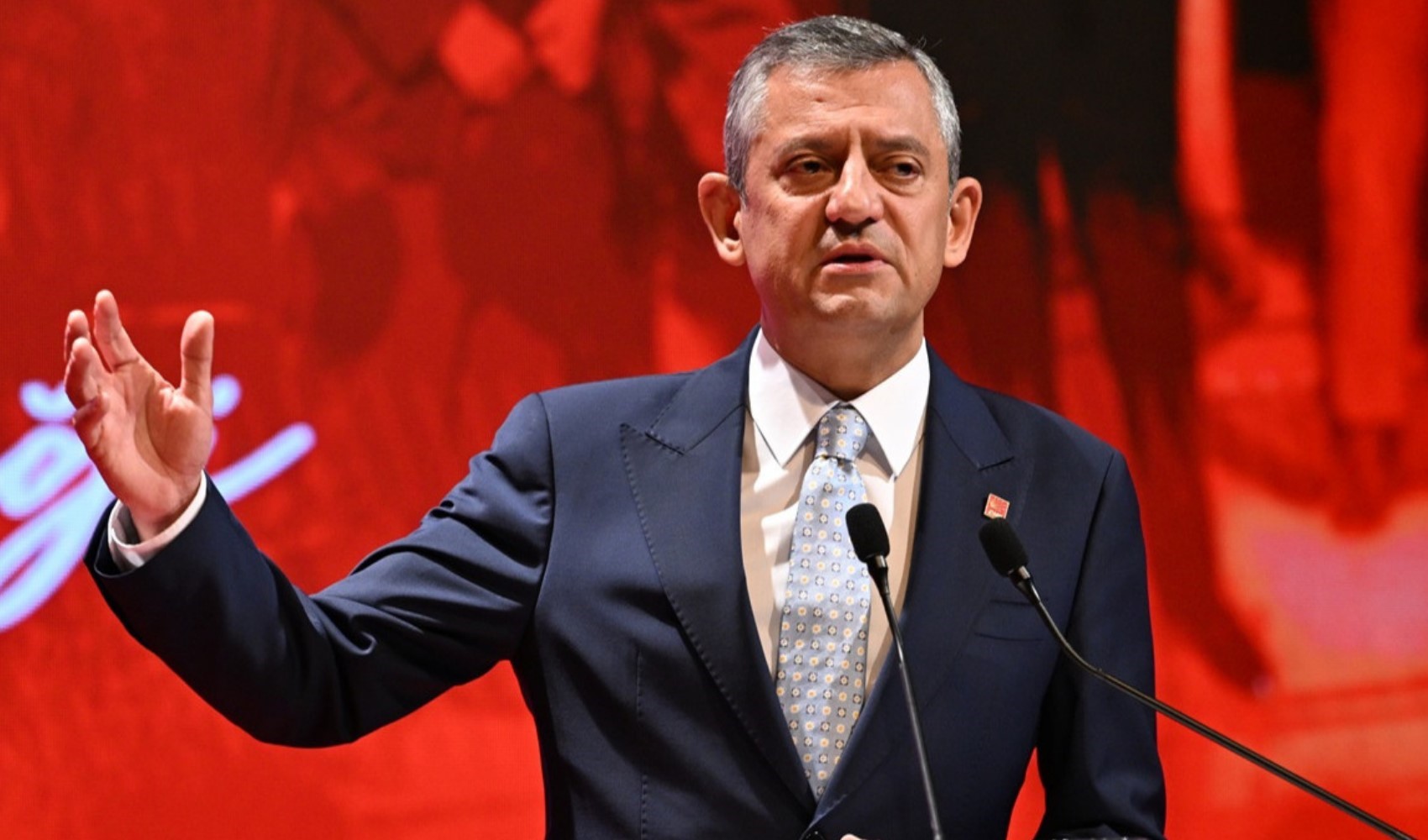 Özgür Özel'in İzmir mitingine valilik engeli: 'Gündoğan' kabul edilmedi
