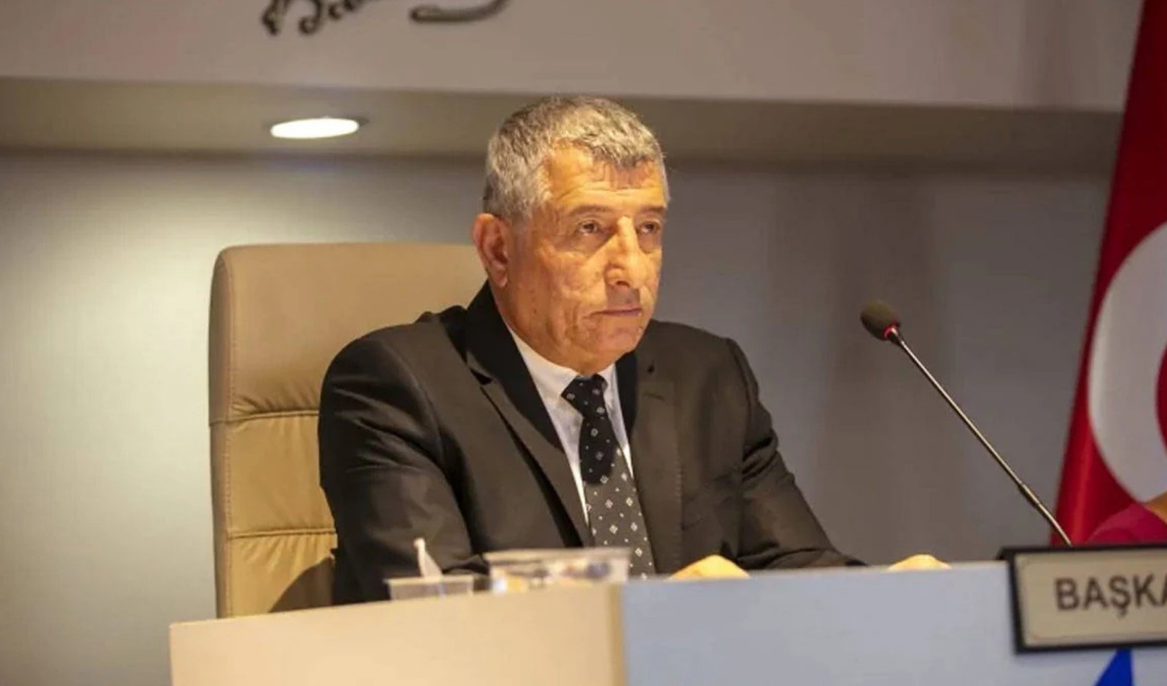 CHP'li belediyelere operasyon son sürat devam...