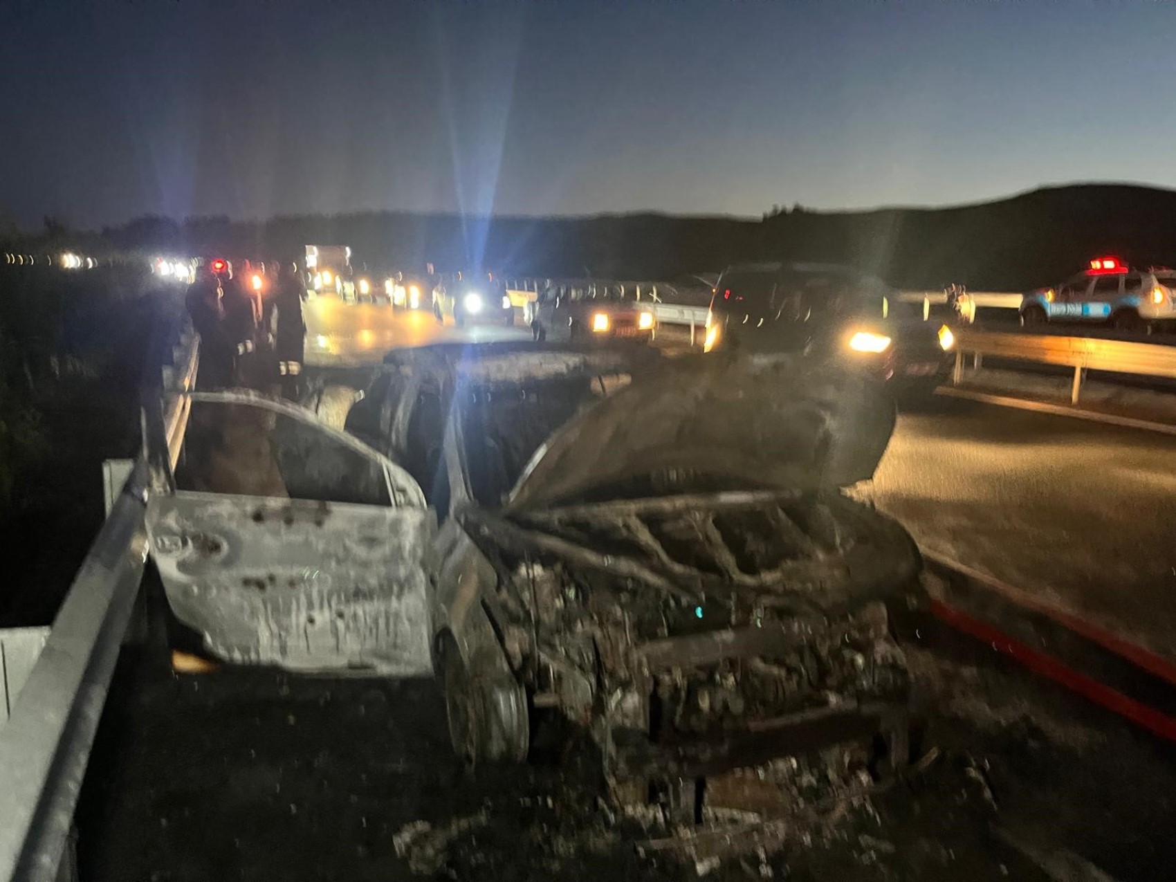 Çorlu yolunda seyir halindeki otomobil alevlere teslim oldu