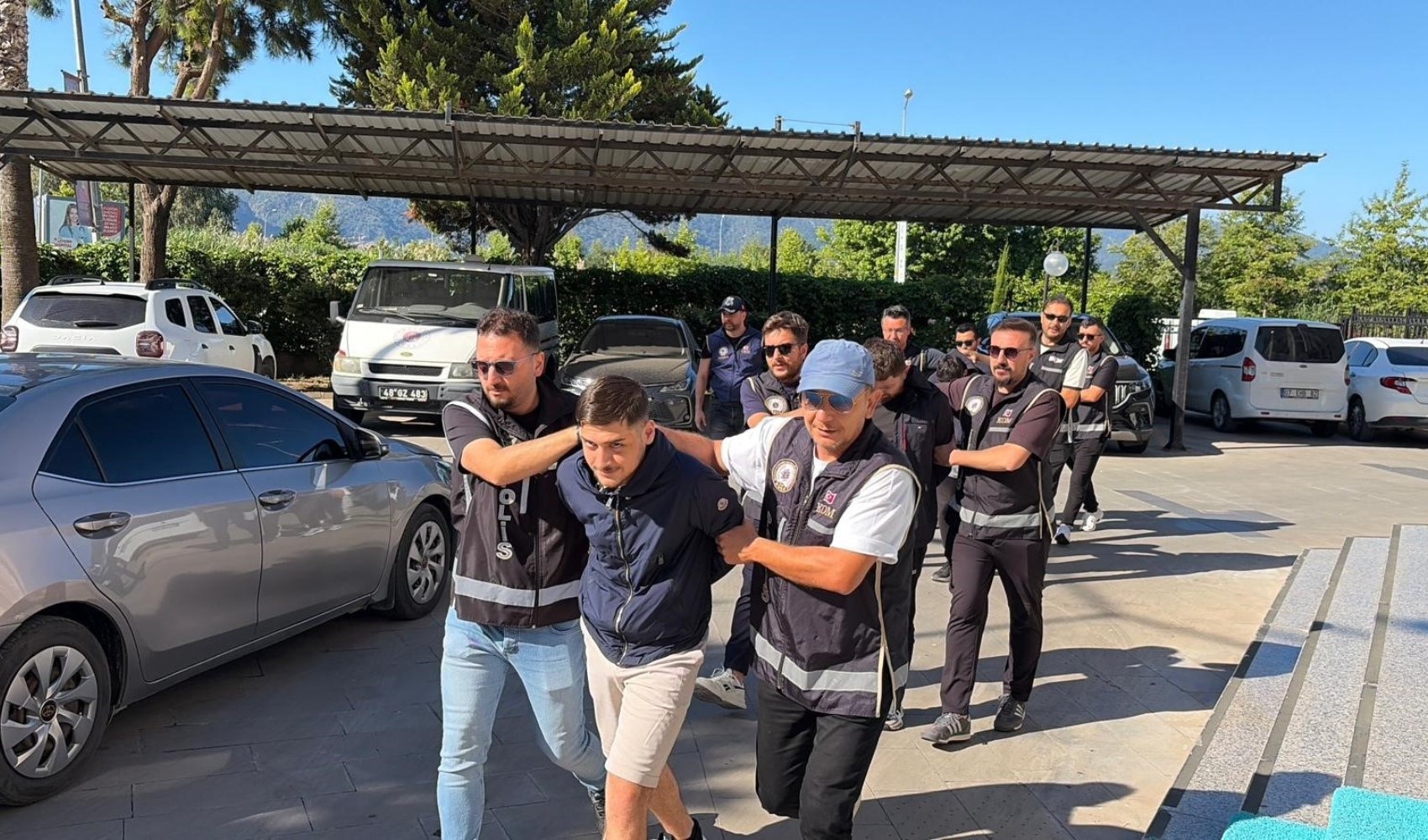 Fethiye Belediye Başkanı Karaca'ya yönelik silahlı saldırıda yeni gelişme: 6 şüpheli tutuklandı
