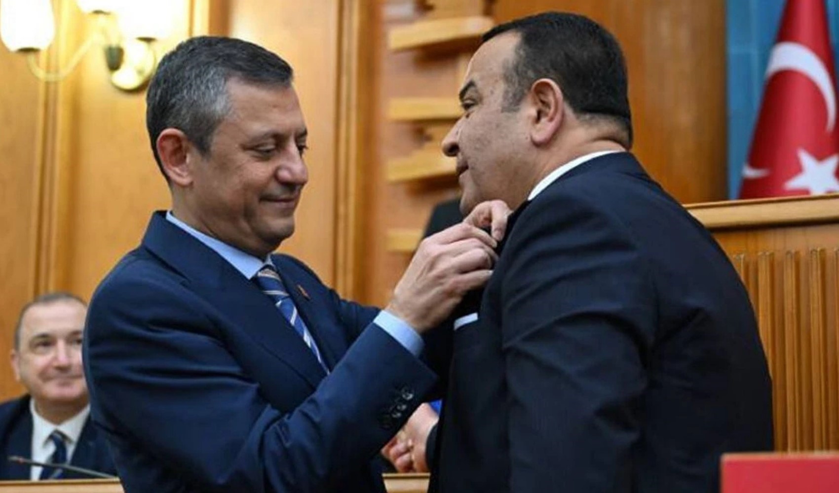 Kılıçdaroğlu 'orada ne işin var' diyerek eleştirmişti: Adnan Beker'den rest geldi