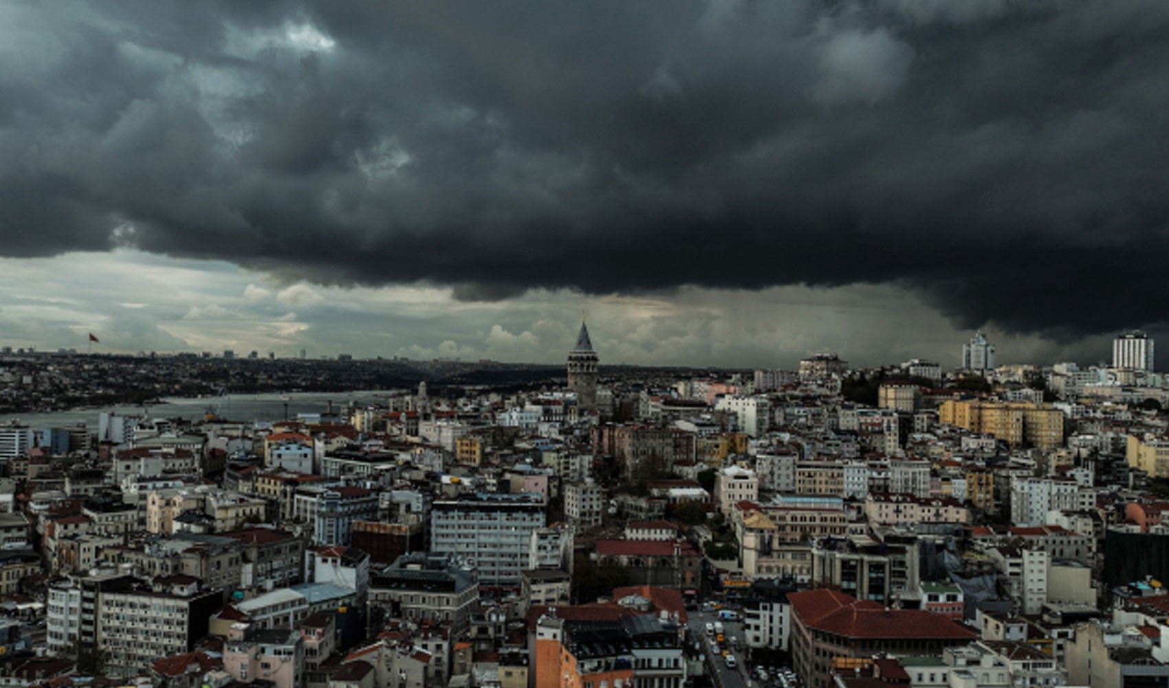 AKOM uyardı: İstanbul’da gün boyu aralıklı sağanak etkili olacak