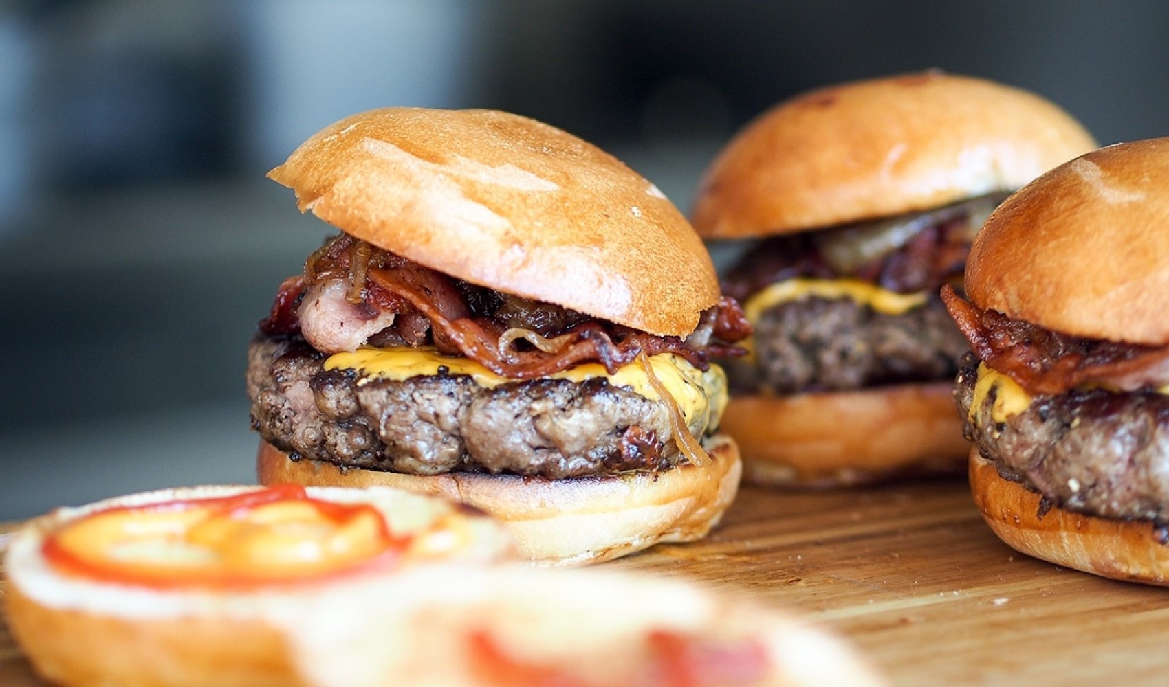 Türkiye’de de şubeleri bulunan dev fast food zincirinde iflas krizi