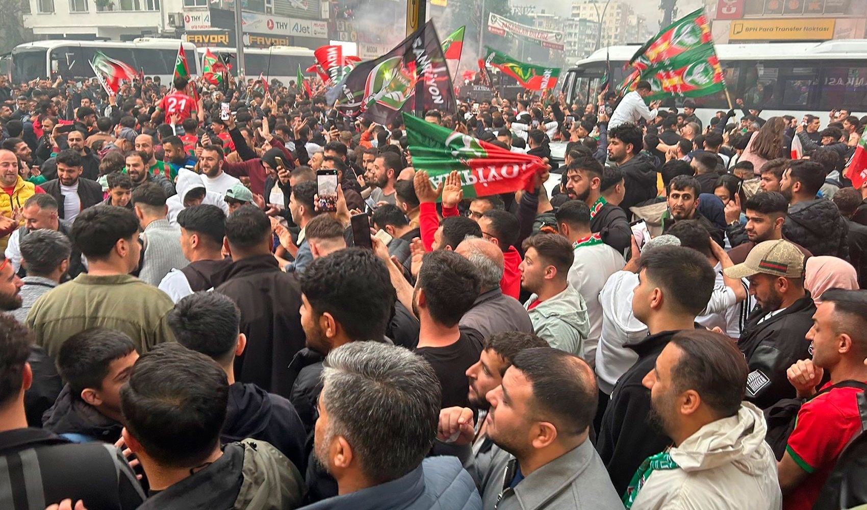 O kulüp Amedspor'a tebrik mesajını sildi!