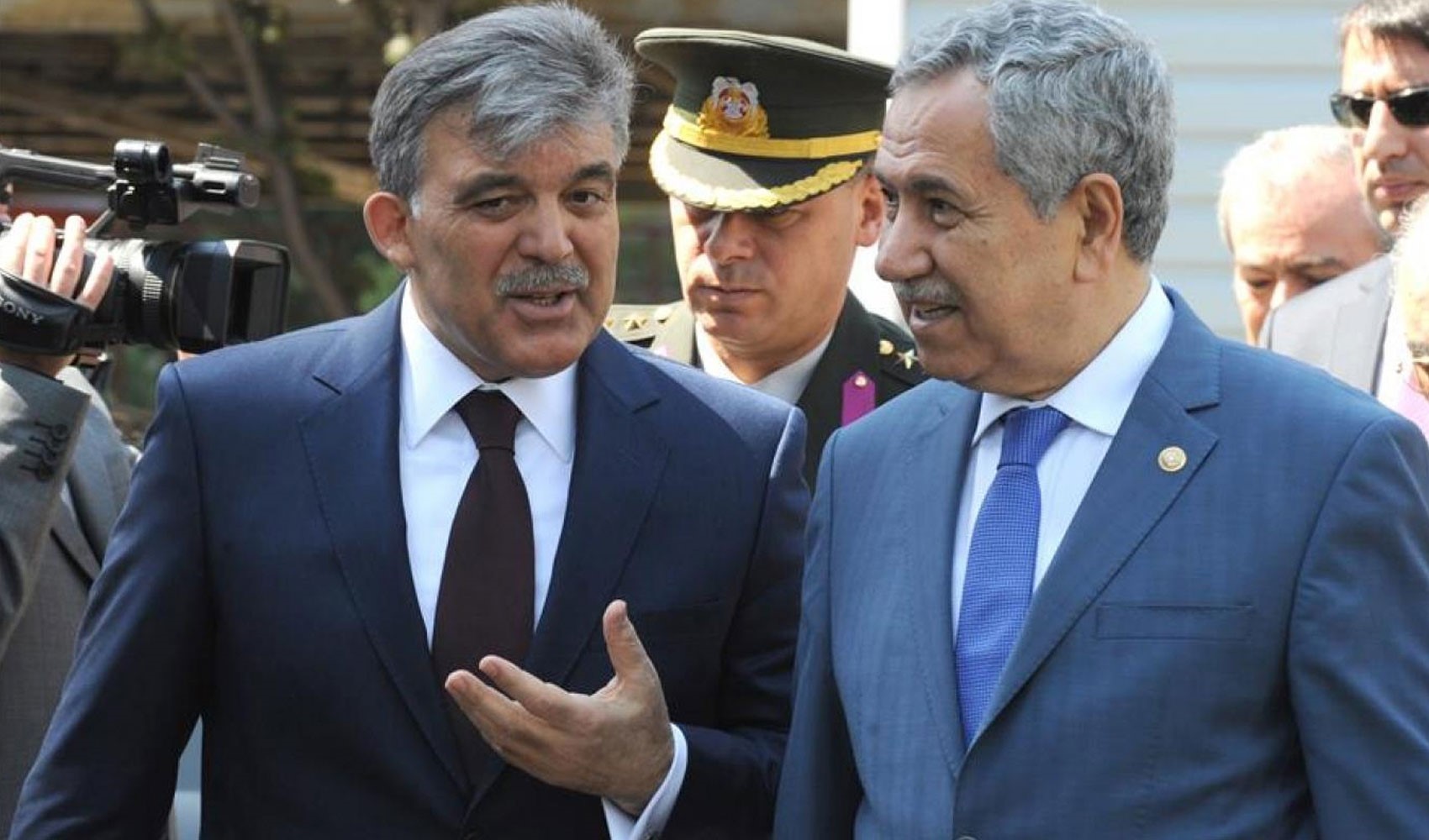 Abdullah Gül hakkındaki adaylık ve yeni parti iddialarına açıklama