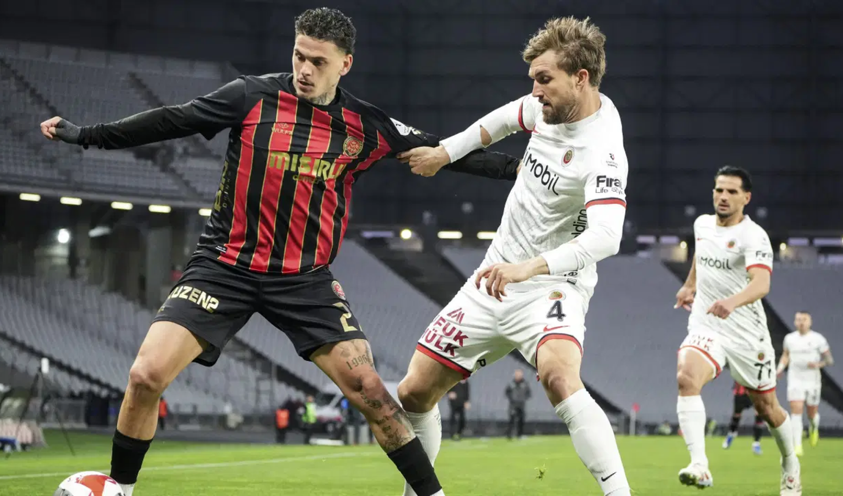 Süper Lig'de kümede kalma mücadelesi kızışıyor