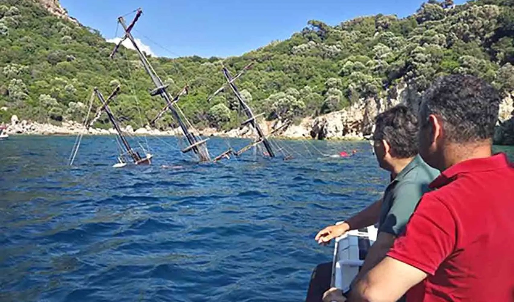 Marmaris'te batan teknenin tahliye anları ortaya çıktı