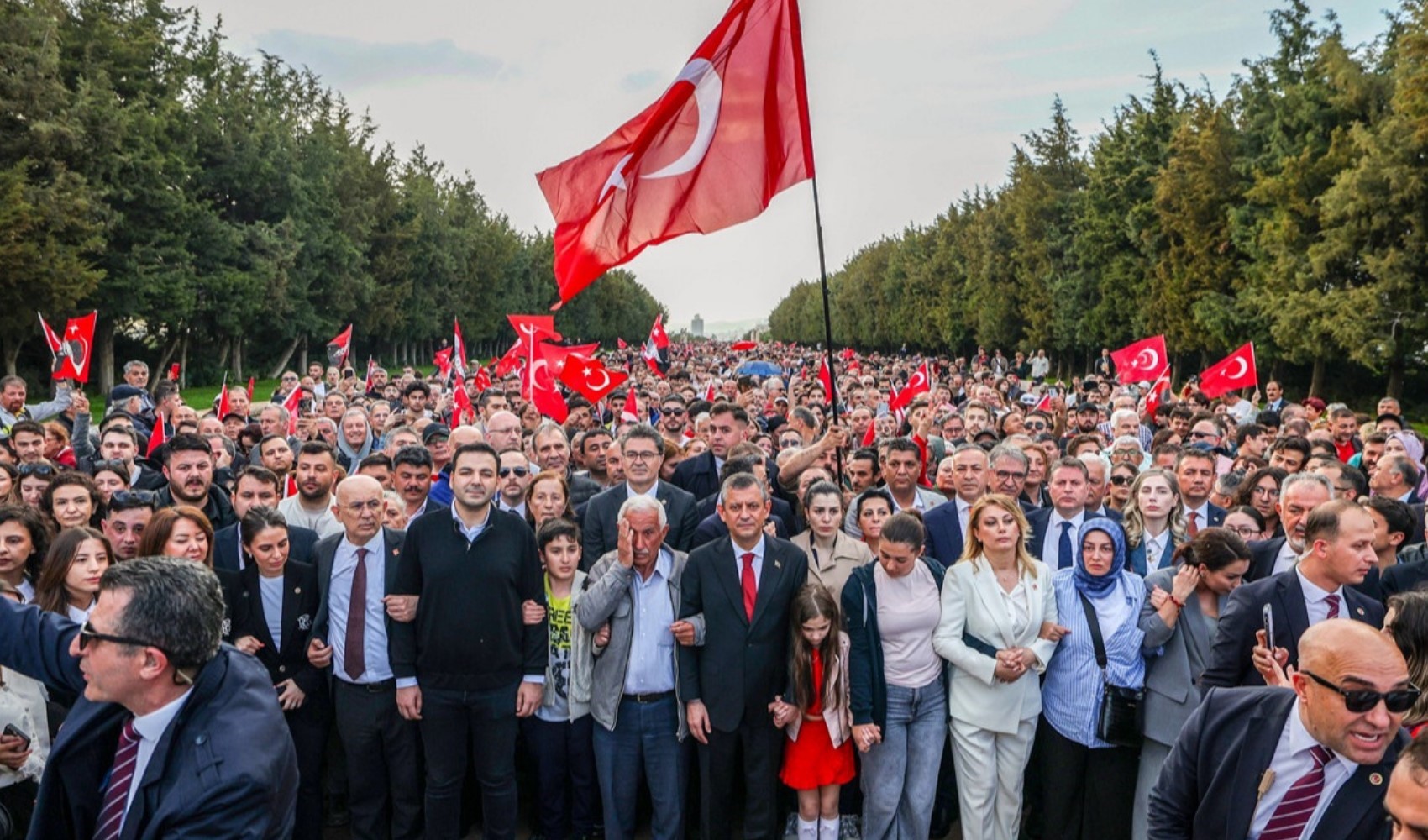 Özgür Özel, Kılıçdaroğlu'nun 'FETÖ ajanları' sözlerine yanıt verdi