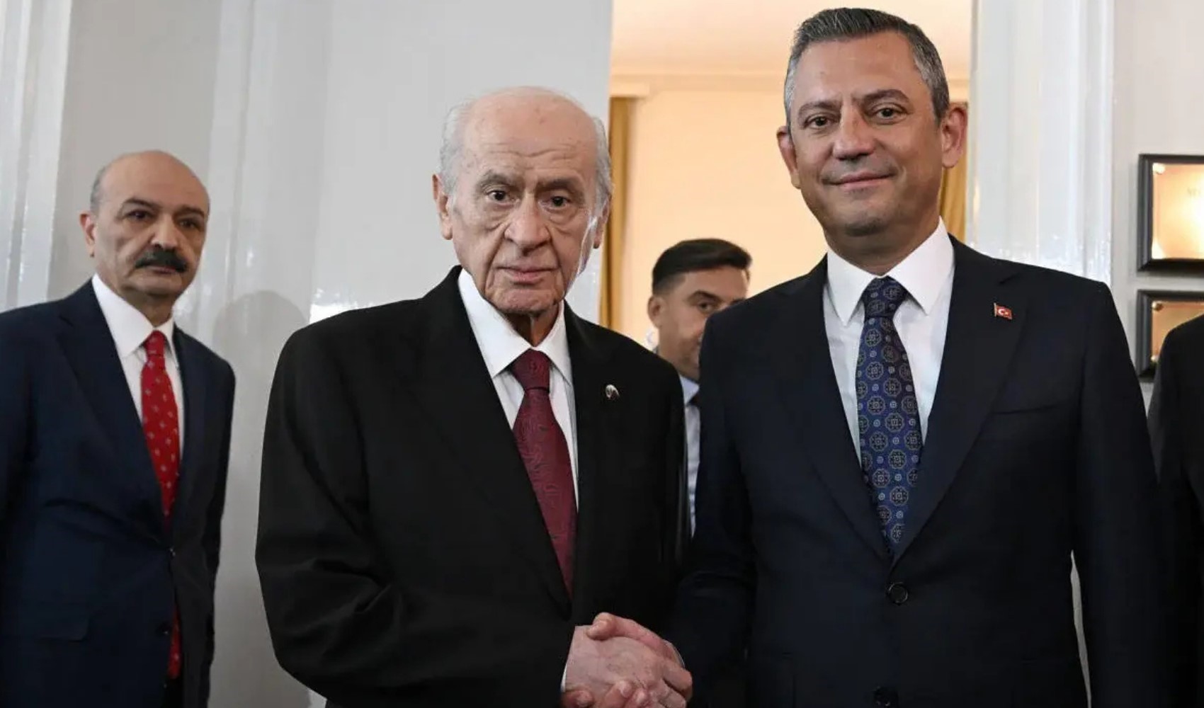 Bahçeli helallik istedi